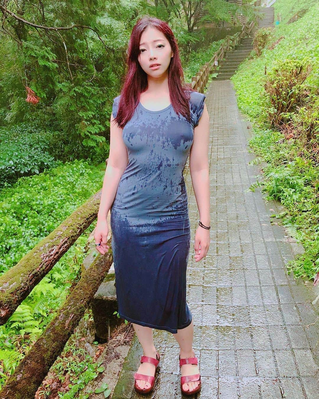 ツナマヨのインスタグラム：「いつかの夏の通り雨」