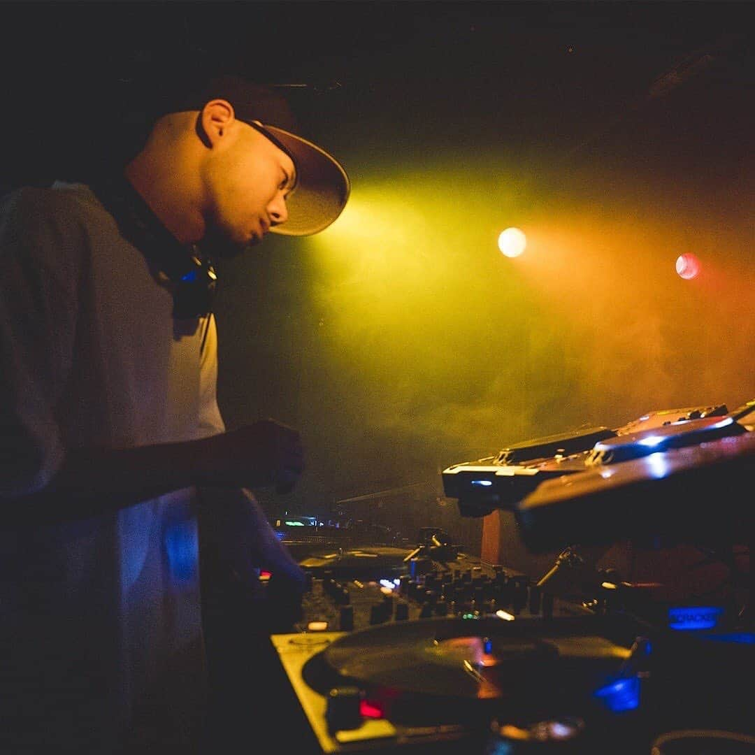 BEAMS MENさんのインスタグラム写真 - (BEAMS MENInstagram)「PLAN B PRESENTS  『BORDERLESS BEAT TAPE』  LIVE STREAMING  2020.8.6 Thu 19:00〜 at S/U/P/E/R DOMMUNE  @planb_mag @spaceshower . コロナ禍で未曾有の危機にあるカルチャー、エンタテインメント業界の未来への希望を込めて、8月6日（木）に「渋谷PARCO」9Fのクリエイティブスタジオ「S/U/P/E/R/ DOMMUNE」にて無観客での一夜限りの無料LIVE配信を実施！ . この配信では、計6組のアーティストが出演します。  Campanella @campanella_mdm RAMZA @ramza_mdm  Aru-2 @aru_2 16FLIP @dogear_gram 田我流 @dengaryu138  KM @kmmusic_official . メディアの垣根を越えた一夜限りのコラボレーションをぜひご覧ください。 . #plan_b  #BORDERLESSBEATTAPE」8月2日 11時58分 - beams_mens_casual