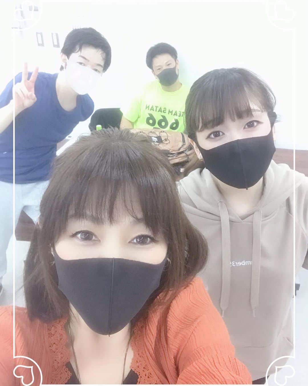 富岡美羽のインスタグラム：「8月になりました！ 昨日は個人レッスンの後養成所のお仕事。 そして紙芝居動画 #河童の川流れ の収録でした🎙 『河童の川流れ』は、桜すももの ゆる〜い創作童話😁 近日YouTubeで配信されるので是非ご覧くださいね❤️  そして夜は、朗読ドラマ 『ブスでも愛してくれますか？』の稽古でした✨  共演者の #すぎもと恭子 さんからホットケーキの差し入れを頂戴しました😆💕 美味しかったよぉ💖 通称 #ブス愛 は来月配信となりますのでこちらも忘れずにね❣️  ＃ラジオ番組オバスト も配信ですよ❣️  #ラヴォアクターズスタジオ  #富岡美羽  #桜すもも #ブスでも愛してくれますか」