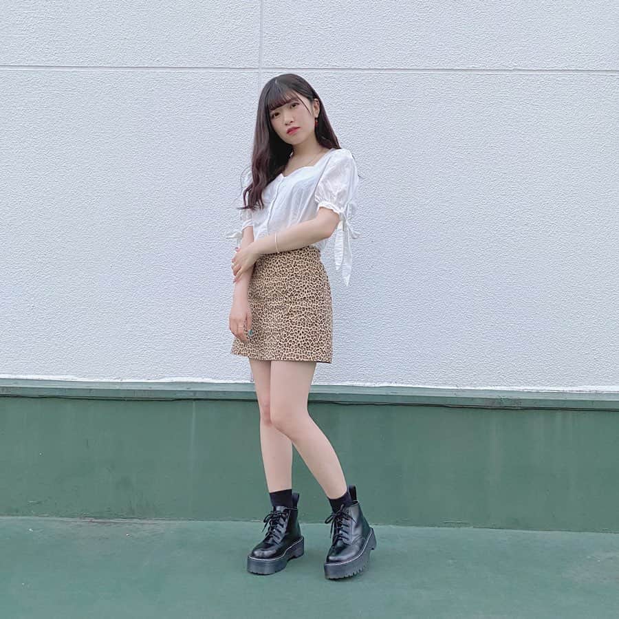 西萌葉のインスタグラム：「#もぱこーで 🐆🥀 ㅤㅤㅤ 最近あげてない私服 撮ってもすぐ載せ忘れるからいつかの！ ㅤㅤㅤㅤ 8月は更新率あげるって決めた🦾」