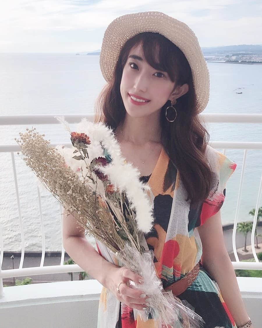 近藤夏奈のインスタグラム：「今日で28歳になりました🎂 色々な事が大変な状況の中、沢山のお祝いメッセージ﻿ ありがとうございます🥺❤️﻿ ﻿ ﻿ 年齢を重ねるにつれて産んでくれた母にも﻿ 感謝の気持ちが大きくなる誕生日です🌻﻿ ﻿ Mom！thanks for giving birth to me 💗﻿ ﻿ ﻿ ﻿」