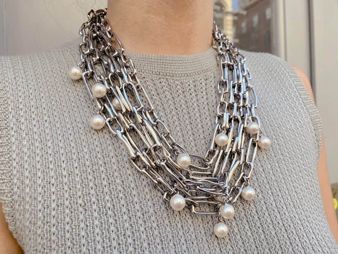 のインスタグラム：「The chain necklace that stole the thunder from all the other chain necklaces 🔗」