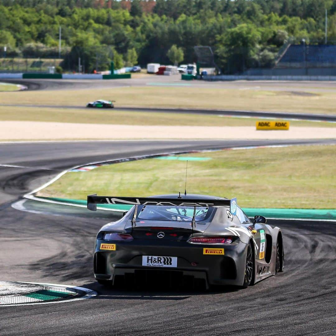 Mercedes AMGさんのインスタグラム写真 - (Mercedes AMGInstagram)「Successful weekend in the ADAC GT Masters at the @dekra_lausitzring! @toksportwrt with @maroengel and @lucastolz celebrated victory and pole position in the first race on Saturday and finished second in the second race on Sunday. Five more top ten results were achieved by our six Mercedes-AMG GT3s of @htpmotorsport / @winwardracing, @schuetzmotorsport and @zakspeed in both races. Some impressions of the season opener in the gallery!  #MercedesAMGMotorsport #MercedesAMG #AMGGT3 #GTMasters @adac_motorsport」8月2日 22時18分 - mercedesamg