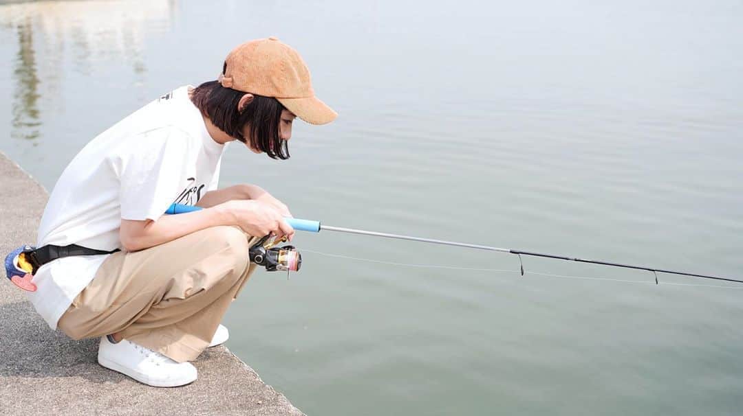 石川文菜さんのインスタグラム写真 - (石川文菜Instagram)「. . . GOOD RODで釣り🎣 . . #jackall #begoodfunegg #グッドシリーズ #goodシリーズ #釣り #fishing #過去pic」8月2日 22時33分 - bun0404