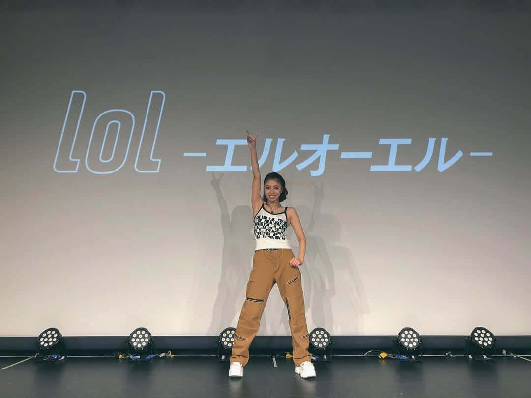 honoka のインスタグラム：「lol online live 2020﻿ 見てくれた皆さんありがとうございました💕﻿ ﻿ いやぁ〜めっちゃ緊張した😩﻿ けど久しぶりのワンマンライブは﻿ 最高に幸せでした！！﻿ 5ヶ月間溜まってた感情を﻿ やっとぶつけられた気がします！！﻿ みんなにちゃんと届けられたかなぁ？﻿ ﻿ たくさんコメントで支えてくれて﻿ 心強かったです🔥﻿ ありがとうね💞﻿ ﻿ アーカイブは1週間残るみたいなので﻿ 見れなかった方は是非！﻿ andおかわりもしてください。笑﻿ ﻿ 幸せをほんとにありがとー！！」