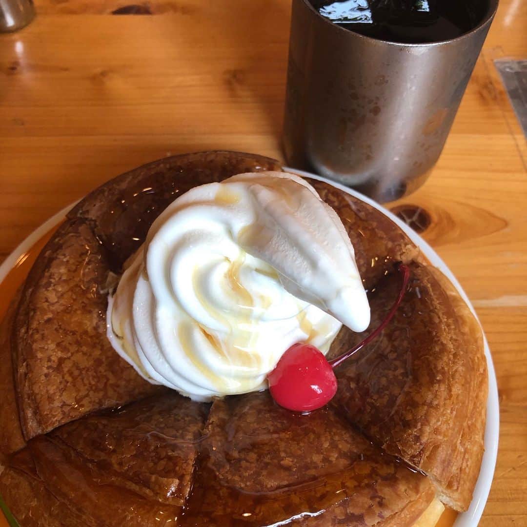 中島浩二さんのインスタグラム写真 - (中島浩二Instagram)「またまたやっちゃっただすー😊 多分、おんなじもの食べたら、投稿しないでしょうが、それをやるのがヨコジーだす。 シロノワール、美味しいだす😅😅」8月2日 14時57分 - koji_nakajiii