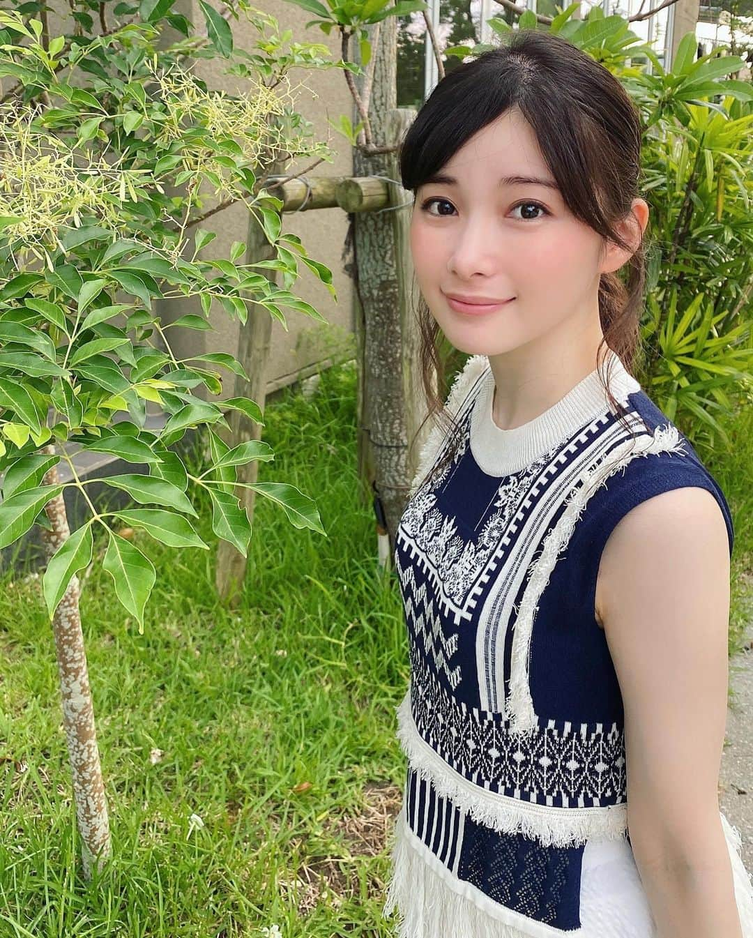 早田悠里子さんのインスタグラム写真 - (早田悠里子Instagram)「やっと梅雨明けしましたね👒✨ 日焼けしちゃうけど、夏が1番好きな季節だなあ😌🌈  #リゾートコーデ  #mamekurogouchi  #toryburch  #rené」8月2日 15時53分 - yurikohayata