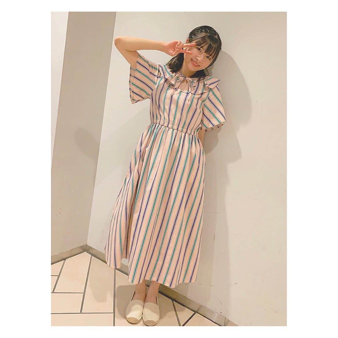 小片リサさんのインスタグラム写真 - (小片リサInstagram)「﻿ ﻿ 夏らしいストライプがお気に入りです👒﻿ 今日は暑いね！﻿ ﻿ ﻿ #ワンピース #onepiece﻿ #レベッカブティック #lebeccaboutique﻿ ﻿ #海辺の街角ワンピース﻿ ﻿ #セルフポートレート #selfie﻿ 全身写真 photo by @tsubaki_factory.official(マネージャーさん)﻿ ﻿ #夏 #summer #暑い #veryhot﻿ #ストライプ  #stripes ﻿ ﻿ #小片リサ﻿ #tsubaki_factory﻿ #つばきファクトリー」8月2日 16時33分 - risa__ogata.official