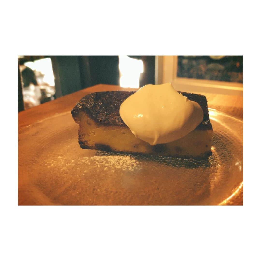 渡邊美華さんのインスタグラム写真 - (渡邊美華Instagram)「少し前にたべた❤︎ . #渡邊美華 #カフェ  #チーズケーキ」8月2日 16時33分 - mika_watanabe1215