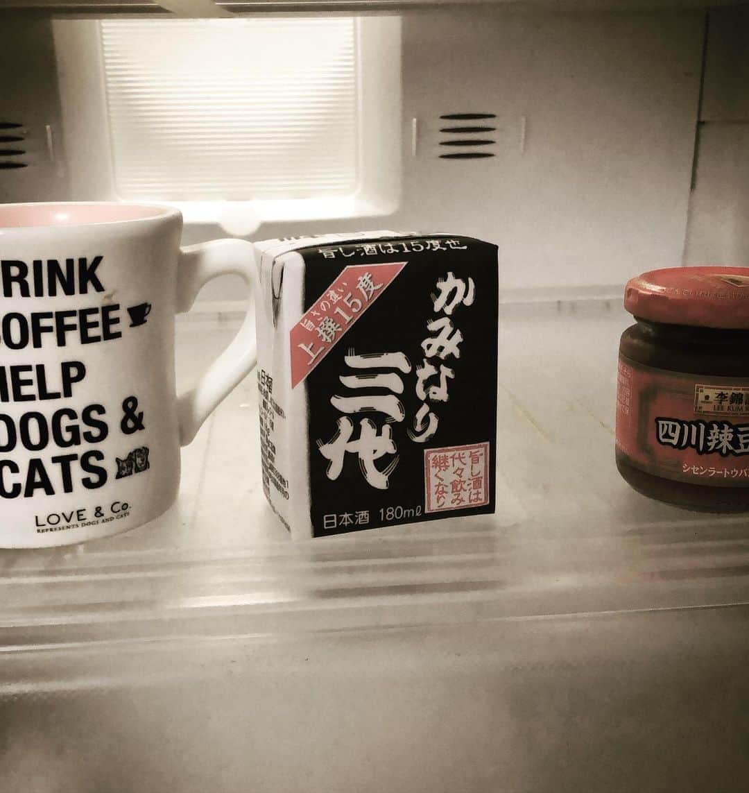 町田康のインスタグラム：「飲むわっきゃないりょうりっしゃ。」