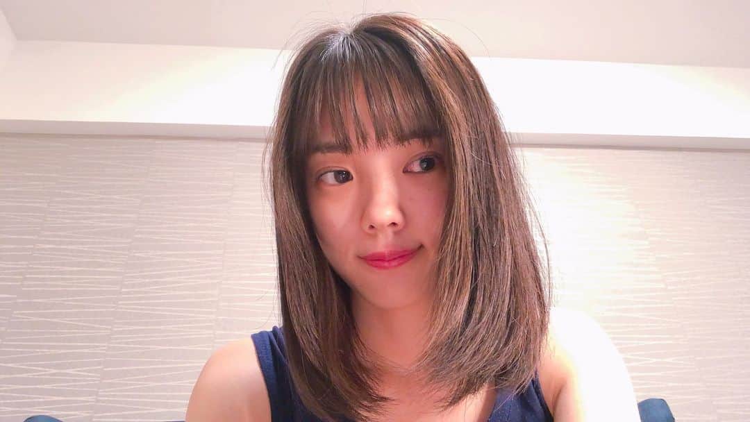 中山来未のインスタグラム：「記念すべき第1回目YouTubeライブみんな寄ってって！ トラブルありで時間過ぎてしまってごめんなさい。  たくさん見てくださってありがとございました🤓  また近いうちにチャレンジしますっ🥽」