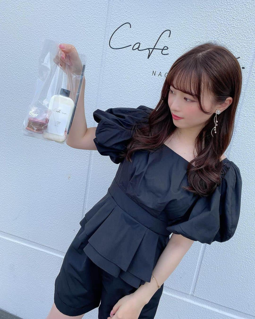 清里千聖さんのインスタグラム写真 - (清里千聖Instagram)「.﻿ 今年も大須夏祭りいきたかった🥺🏮💓﻿ #cafeno #大須 #10周年 #おめでとう」8月2日 18時32分 - chiseikiyosato