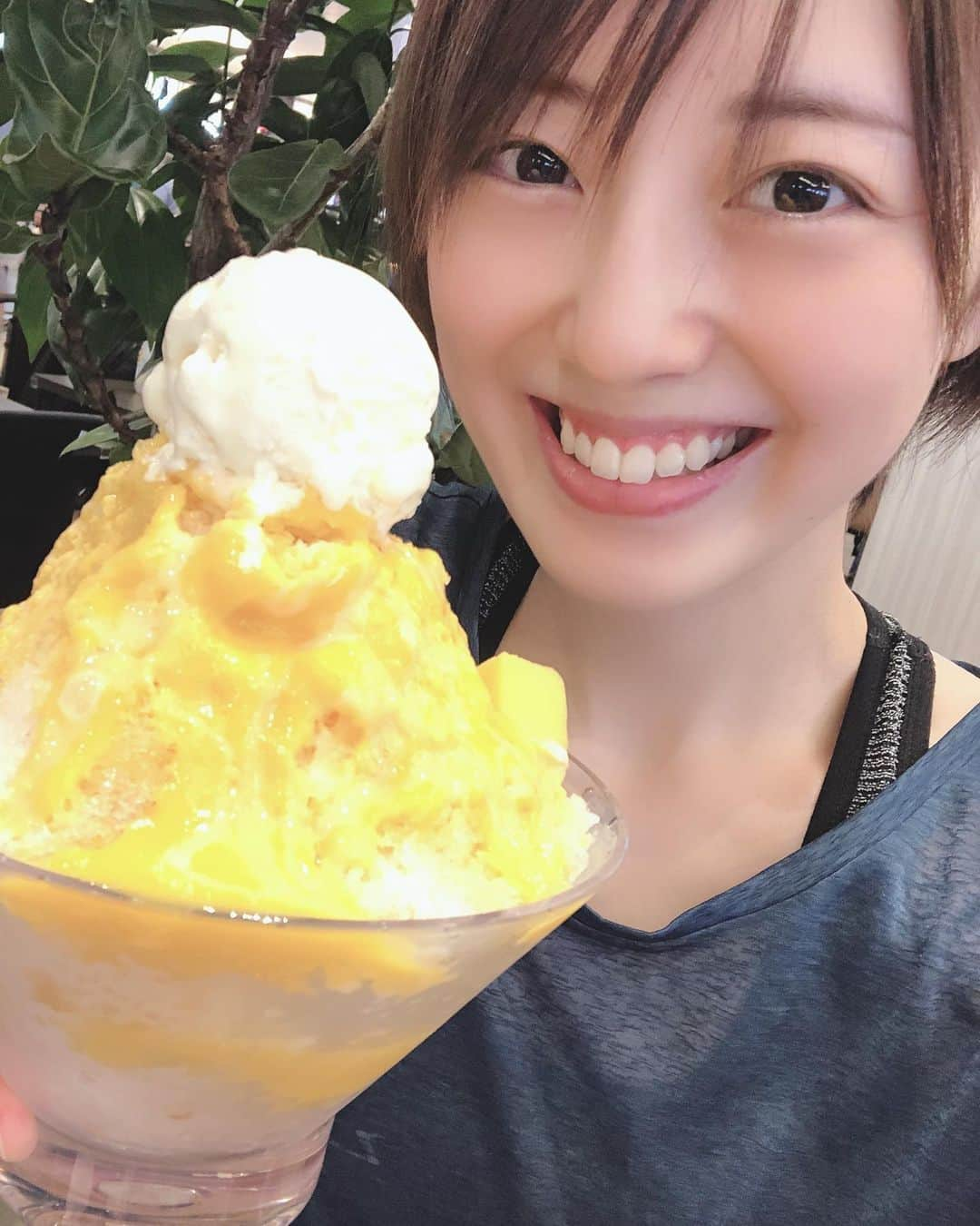 沢井美優さんのインスタグラム写真 - (沢井美優Instagram)「マンゴーかき氷🍧 今日はひとつだけですよ✨  #かき氷 #またか #毎日食べたい #毎食食べたい #よいこはまねしないでね #栄養しっかり摂って #健康第一 #私は健康 #夏 #涼しさをお届け #感じますか #ひゅーるりー #⛄️ #🥭 #🍧」8月2日 19時26分 - sawai_miyuu