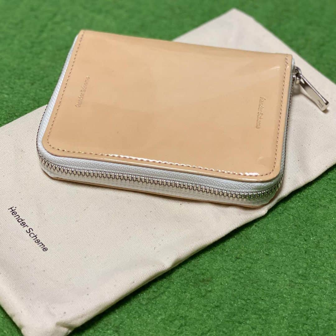 なごむさんのインスタグラム写真 - (なごむInstagram)「※ 即決。  #henderscheme  #wallet」8月2日 19時47分 - matsumotoooooo