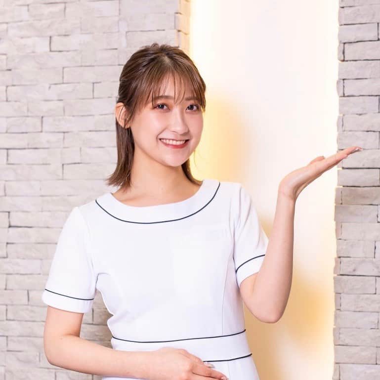のインスタグラム：「Recruit ㅤㅤㅤㅤㅤㅤㅤㅤㅤㅤㅤㅤㅤㅤ \ リクルート募集のご案内💌 / ㅤㅤㅤㅤㅤㅤㅤㅤㅤㅤㅤㅤㅤㅤ サロン&受付事務スタッフ(渋谷/原宿/池袋) 未経験も大歓迎の好条件の募集内容です👏🏻👏🏻 ㅤㅤㅤㅤㅤㅤㅤㅤㅤㅤㅤㅤㅤㅤ さらに！こちらの募集から採用されますと、今なら現金【10万円】のお祝い金がついてきます🥳🥳 ㅤㅤㅤㅤㅤㅤㅤㅤㅤㅤㅤㅤㅤㅤ この機会に是非、美容が好きな方やサロンワークに興味のある方はご応募ください♩ ㅤㅤㅤㅤㅤㅤㅤㅤㅤㅤㅤㅤㅤㅤ DMまで『リクルート希望』とお問い合わせください😌 注意事項は画像2枚目をご確認ください。 ㅤㅤㅤㅤㅤㅤㅤㅤㅤㅤㅤㅤㅤㅤ #リクルート #正社員 #求人募集 #求人情報 #サロンワーク #受付 #事務職 #渋谷 #原宿 #新宿 #池袋 #入社祝い金あり #脱毛サロン#脱毛 #受付 #recruit #salon #work #shibuya #harajuku #shinjuku #ikebukuro #likeforlikes #followme #instadaily」