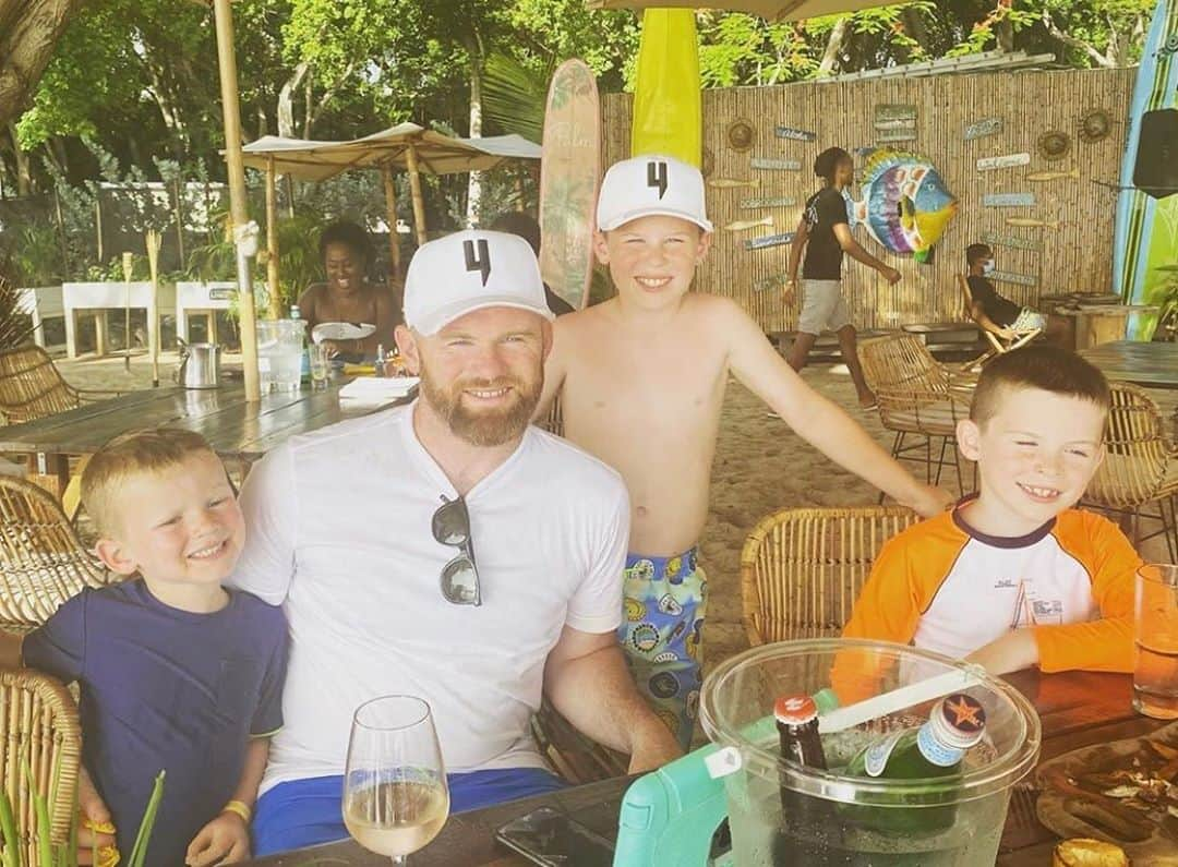 ウェイン・ルーニーさんのインスタグラム写真 - (ウェイン・ルーニーInstagram)「The lads 💙」8月2日 20時14分 - waynerooney