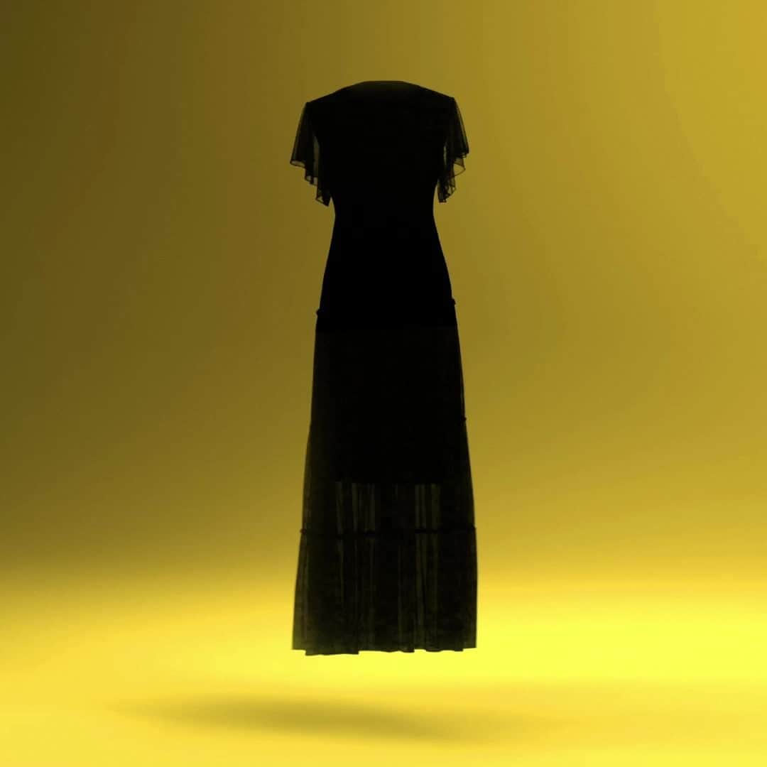 デシグアルのインスタグラム：「A dress? A friend? Or both of them? Who is she? Stay tuned!」