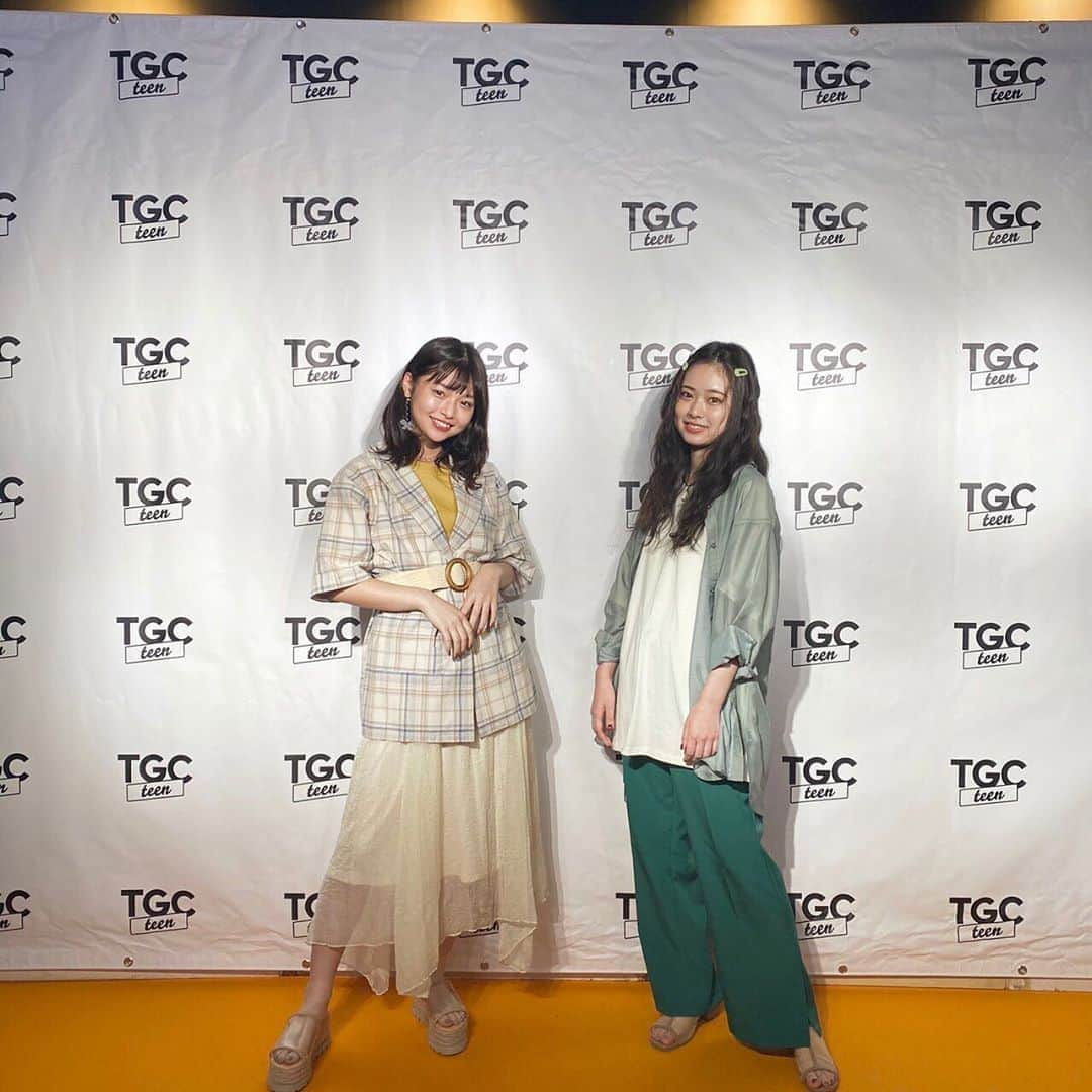 原藍梨さんのインスタグラム写真 - (原藍梨Instagram)「TGCteenありがとうございました！ とても緊張しましたが、 こころちゃんと楽しくランウェイ歩く事ができました💕  WEGOさんの衣装も大人っぽくて可愛くて ヘアメイクもいつもとは違う自分で新鮮で、 とにかく嬉しかったです！ありがとうございます😫  すごく刺激をもらえることができました！ これからももっともっと頑張ります！！ ありがとうございました！ #tgcteen #wego」8月2日 21時03分 - 80_airi