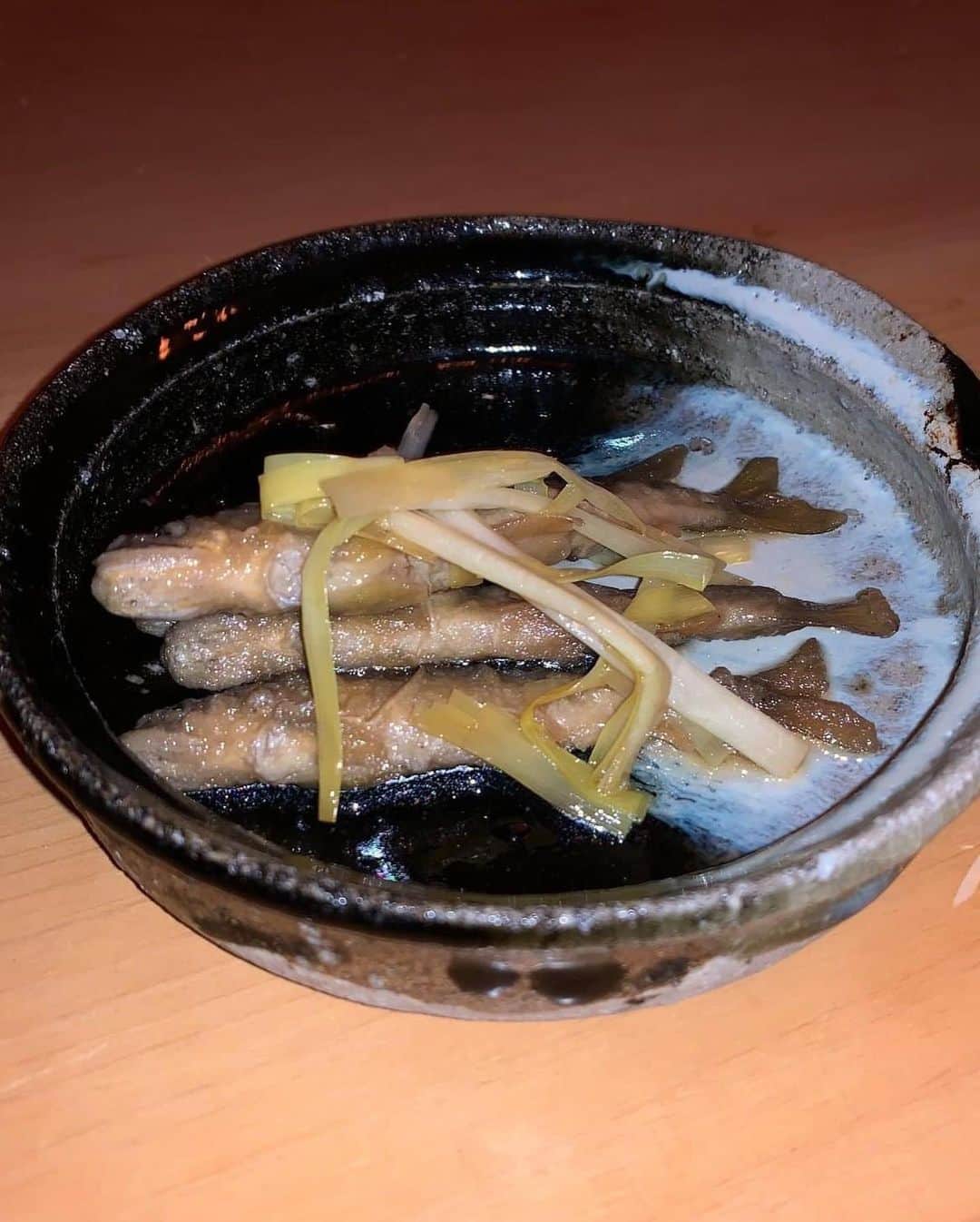 デヴィ・スカルノさんのインスタグラム写真 - (デヴィ・スカルノInstagram)「ありそうでない 和食を コンセプトにもつ、 和食レストラン 「食幹 六本木」に行ってきました♪ スタイリッシュで 広々としている店内は、 落ち着いて ゆったりとお食事を楽しめる 隠れ家的な レストランで、『日本料理を どんどん 世界に広がっていく 和食にしたい』という 思いを込め新たなスタイルの和食を 提供されています。 今宵は、 FERRARIのスパークリング・ワインとオーガニック・ワインを いただきました！」8月2日 21時09分 - dewisukarnoofficial