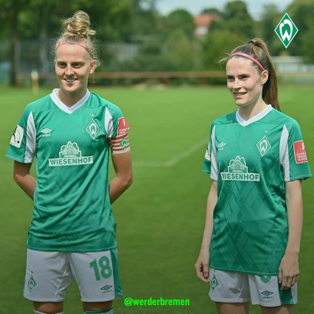 ヴェルダー・ブレーメンさんのインスタグラム写真 - (ヴェルダー・ブレーメンInstagram)「Ladies first! Die @werderfrauen präsentieren in ihrem ersten Testspiel der Saison unser neues HOME Trikot!💚 _______ #RauteLebenslangRaute #werder #bremen #svw #umbro #home #Heimtrikot」8月2日 21時43分 - werderbremen