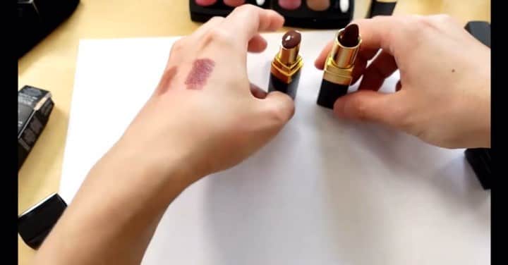 久保雄司のインスタグラム：「オンラインサロン 【kuboさんのスナック】 限定配信🎙しています♪  アーカイブも全て残してます🕊 スナックではコスメ/メイク/ヘア/ネイル/生活/思考/挑戦 さまざまな角度から美容情報を毎日配信しています😊  kuboさんのスナックは 皆さんが気軽に入ってゆる〜く楽しめるアットホームな美容コミュニティサロンです(*^^*)  スナックメンバーみんな本当に優しくて大好き😙  #ご入会はプロフィールのLINKから #楽しみを届けよう #オンラインサロン #クボユウジ」
