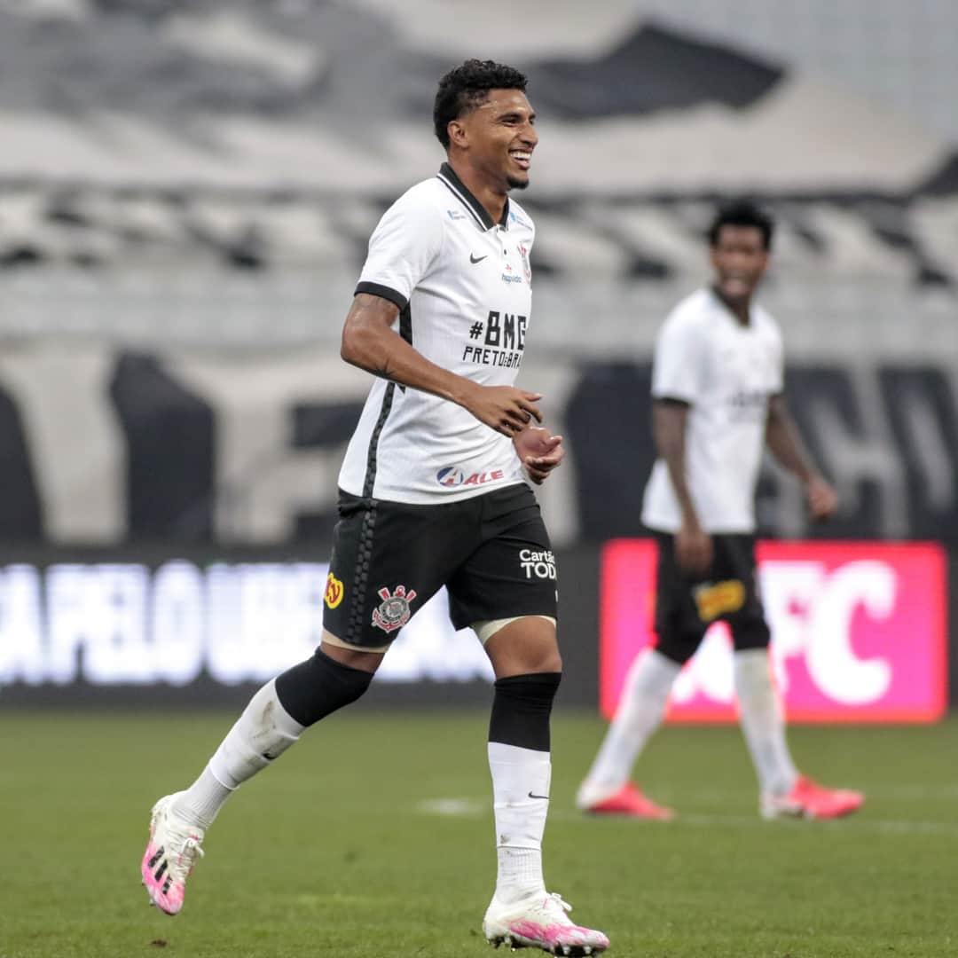 コリンチャンスさんのインスタグラム写真 - (コリンチャンスInstagram)「Mais uma tarde de domingo feliz aqui na @ArenaCorinthians. As fotos da partida que garantiu nossa vaga na final do @Paulistao, Fiel! 😎🖤⠀ ⠀ 📸Rodrigo Coca/Agência Corinthians⠀ ⠀ #SempreAcreditei #VaiCorinthians #BMG #Nike #EstrellaGalicia #Matrix #Midea #Poty #Serasa #Orthopride #CartãodeTodosCorinthians #AleCombustíveis #DoTerra #Hapvida」8月3日 7時30分 - corinthians