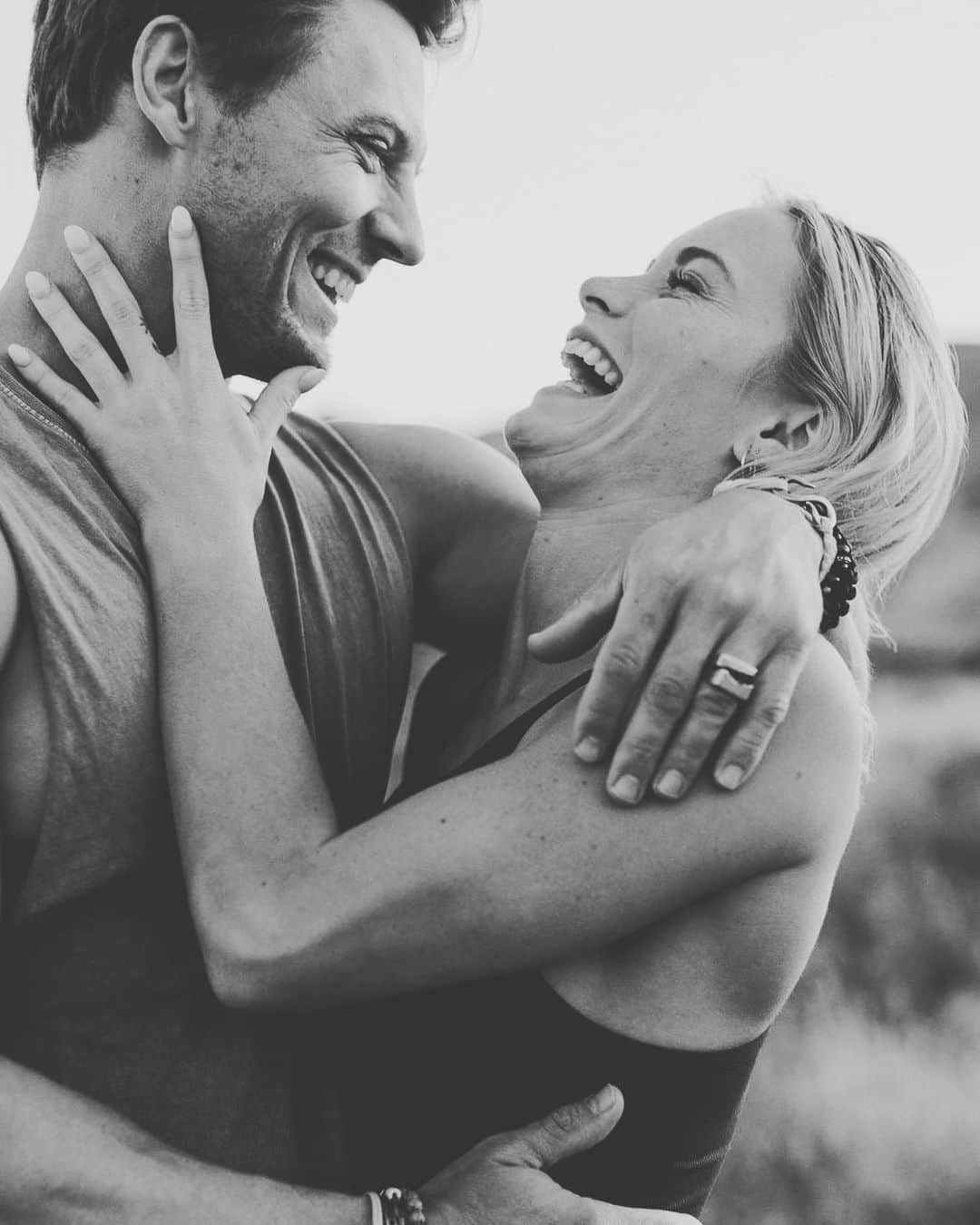 スティーブ・クックのインスタグラム：「Right after I told Morgan that sometimes I wear her leggings to the gym... and that my butt looks more bubbly in them.  Find someone that gives you double chins laughs. In our case she either laughs with me .... or at me! Not sure which one it was here. One of my favorite attributes in Morgan is how much she loves to laugh. 50 years she’ll still have the same sense of sick sense of humor」