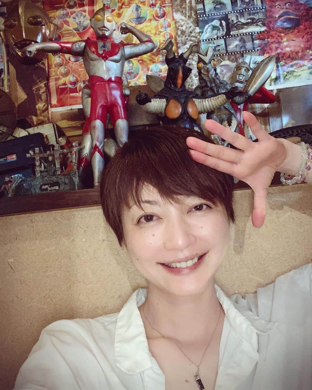 野本かりあのインスタグラム：「ウルトラマンの地に、降り立つ。 久しぶりだなー。 TMCの真横に住んでいたのはもう、20年前の話。」