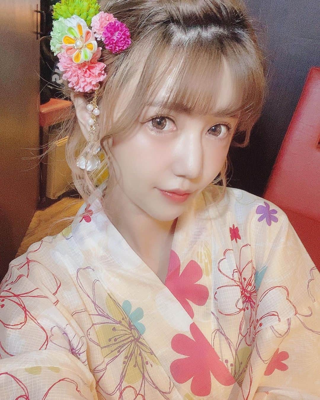 河西里音さんのインスタグラム写真 - (河西里音Instagram)「今年初浴衣ー♡♡ 幸せな時間でしたぁ✨✨✨ ありがとぉ🙌💕 #浴衣 #summergirl  #flower」8月2日 23時59分 - rion_kasai