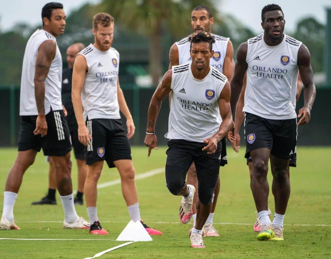 ナニさんのインスタグラム写真 - (ナニInstagram)「Sticking with that hard work! 🦁 #OrlandoCity #Work #VamosOrlando」8月3日 0時48分 - luisnani