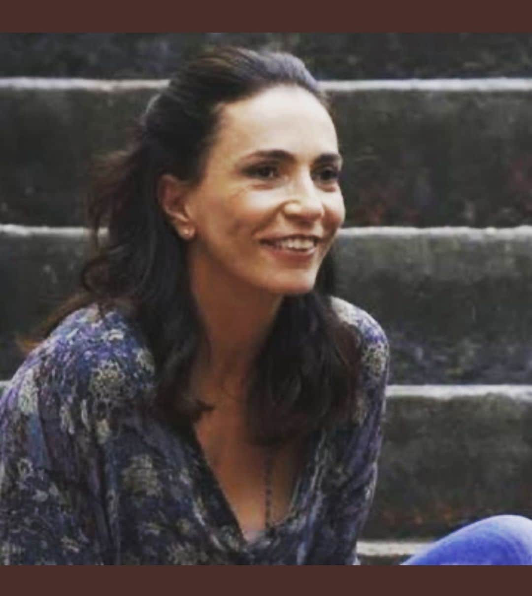 ファビアナ・オリベイラのインスタグラム：「Hoje é o dia dela, Isabel! Uma das mulheres mais incríveis que conheci na minha vida! Sua força, sua garra, sua elegância e companheirismo, serviram como exemplo pra mim. Poucas vezes falei sobre ela, sobre a importância dela, sobre o que ela, de fato, significa pra mim! Mas resumo tudo a gratidão e admiração! Ela foi o impulso que precisei para seguir! Obrigada, Bel! Que seu dia seja como você, cheio de luz e amor! Feliz aniversário! ❤️ @isabelsalgadovolei」