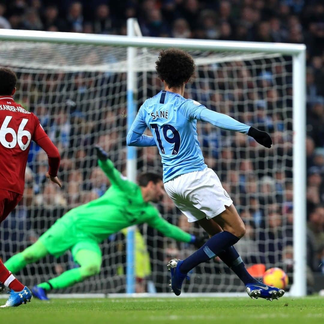 プレミアリーグさんのインスタグラム写真 - (プレミアリーグInstagram)「Man City signed @leroysane19 4️⃣ years ago today ⚡」8月3日 3時11分 - premierleague