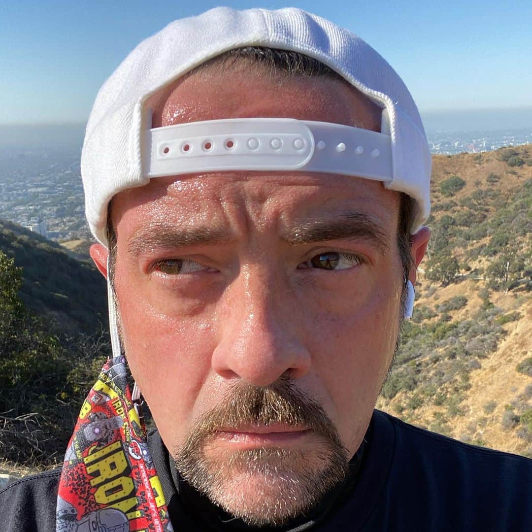 ケヴィン・スミスさんのインスタグラム写真 - (ケヴィン・スミスInstagram)「The Halfway Mark. I turned 50 today - so to mark the milestone, for the first time since the lockdown began, I hiked good ol’ @runyoncanyon, removing my mask for a selfie only when I was safely socially distant enough from others to do so. Weird to be at mid-century in age. A few highlights of the past 50 years: 1974: First Batman, Besty: Johnny. 1975: Jaws. 1976: Bicentennial. 1977: Star Wars. 1979: Grandparents pass. 1980: Besty: Ernie, Empire Strikes Back. 1982: First self-inflicted orgasm. 1983: First assisted orgasm, Graduated OLPH and went to Henry Hudson Regional, Besty: Bells, Return of the Jedi. 1984: Damn Yankees school play, Talent Show. 1986: Besty/GF: Kim. 1988: Graduate Hudson, Besties: Bry, Walt, & Jay. 1989: Batman, 1990: Quick Stop. 1991: See Slacker with Vincent. 1992: Vancouver Film School. Besty: Scott. 1993: Make Clerks. 1994: Sundance, Clerks sells/releases. 1995: Mallrats. 1996: Besty: Joey. 1997: Chasing Amy. 1998: Daredevil, Besty: Jen. 1999: Married Jen, Harley born, Dogma. 2000: Clerks cartoon. 2001: Green Arrow, J&SB Strike Back, Tonight Show w/Andy begins. 2002: Evening With Kevin Smith. 2003: Dad dies. 2004: Jersey Girl dies. 2006: Clerks II. 2007: SModcast. 2008: Zack & Miri, Batman: Cacophony. 2009: Carnegie Hall, 2 Fat 2 Fly. 2010: Widening Gyre, Cop Out, SModcastle, Babble-On, Get Old. 2011: Red State, Tour. 2012: Tough Shit, ComicBookMen. 2013: Super Groovy Cartoon Movie Tour. 2014: Tusk. 2016: Yoga Hosers. 2018: Heart attack, Silent But Deadly. 2019: J&SB Reboot, Chinese Theater forecourt, Clerks in Library of Congress. 2020: Fuckin’ 50, and at 2pt/5pt, I’m doing a streaming Q&A we call “50 Years, 50 Questions.” If you wanna join in, I’m happy to have you (the link is in my bio)! Thank you for all the kind words, today and always. So happy to be alive! #KevinSmith #50 #birthday」8月3日 3時23分 - thatkevinsmith
