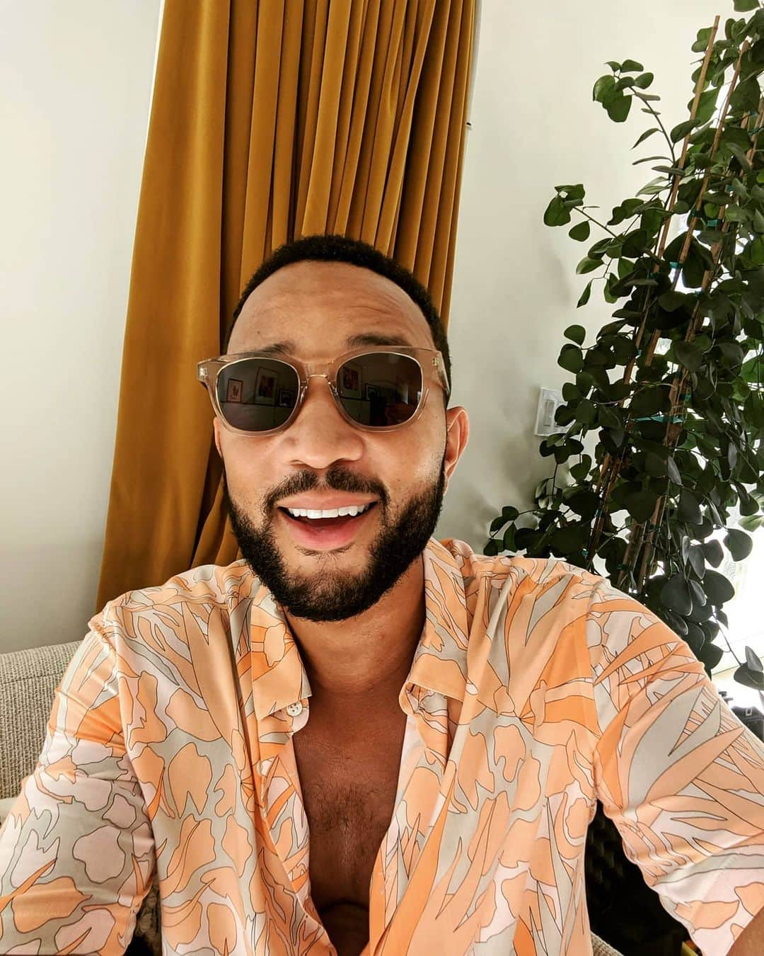 ジョン・レジェンドさんのインスタグラム写真 - (ジョン・レジェンドInstagram)「It's Selfie Sunday」8月3日 8時55分 - johnlegend