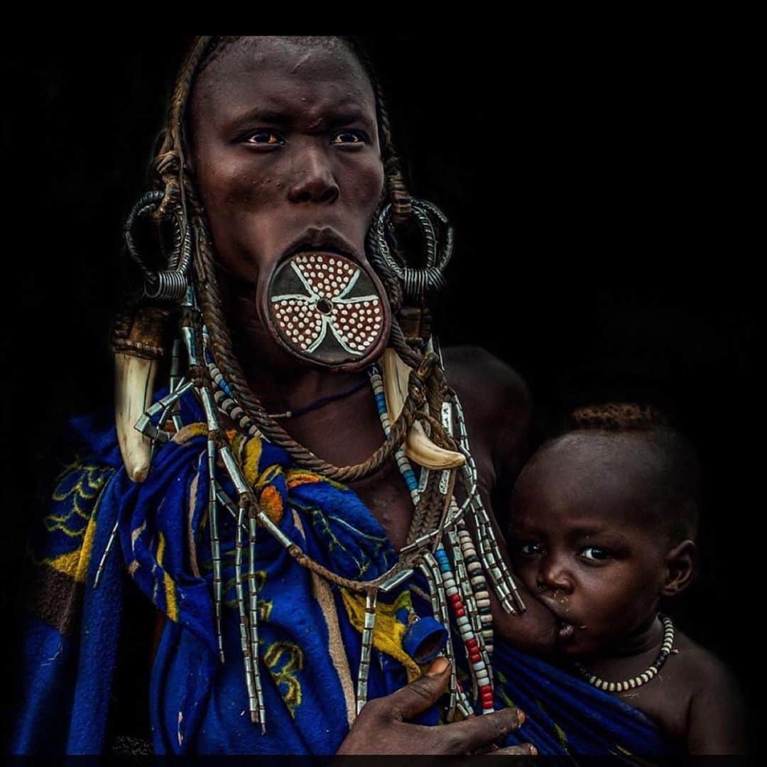 エブロ・ダーデンさんのインスタグラム写真 - (エブロ・ダーデンInstagram)「The great Dinka & Nuer of South Sudan & Ethiopia... never let them tell you African tribes and this imagery is “the Devil” or “Illuminati” ... This is from before any of the Great Books.」8月3日 3時59分 - oldmanebro