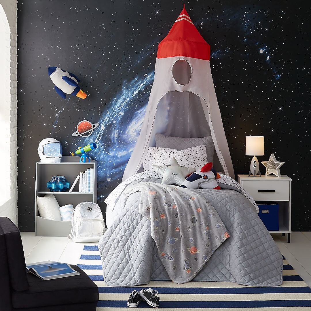 Wal-Mart Stores, Incのインスタグラム：「Pssst, wanna know a secret? We've got timeless bedroom furniture and creative decor that'll make your kids smile. (And your wallet will be pretty happy, too.) 😊 #WalmartHome」