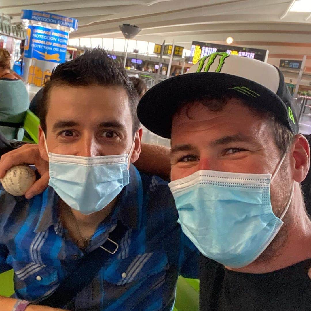マーク・カヴェンディッシュのインスタグラム：「One of the most humble riders to ever race professionally and one of my most favourite ever people. So good to see you again mate. @igorantonh」