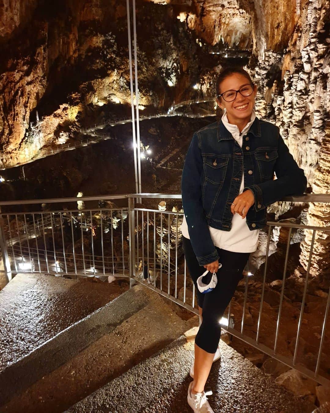 アイリーン・シラグサさんのインスタグラム写真 - (アイリーン・シラグサInstagram)「Grotta Gigante, Trieste 📍 Mi è stato detto che ci entra interamente la Basilica di San Pietro😅  #visittrieste #visititaly #dayoff」8月3日 4時28分 - irenesiragusa