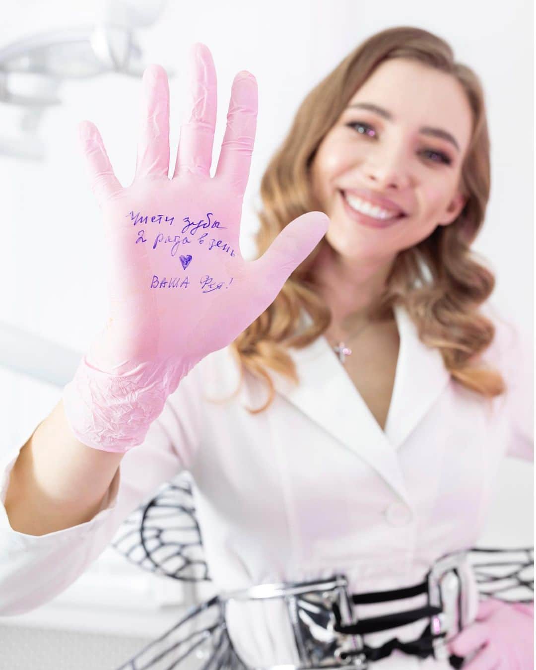 Diana Melisonさんのインスタグラム写真 - (Diana MelisonInstagram)「1 или 2 ...