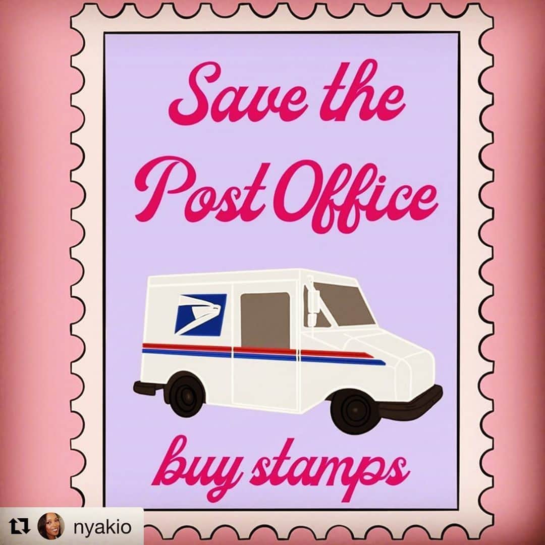 コンスタンス・ジマーさんのインスタグラム写真 - (コンスタンス・ジマーInstagram)「My daughter has had a pen pal during this quarantine who only lives 20 minutes away, but they thought it would be fun to mail little gifts to each other along with a letter. Let’s all do it! Buy stamps and send some letters or postcards just because! The @usps.official needs our support now more than ever! #mondaymotivation also text USPS to 50409 to sign the petition! #mailmonday」8月18日 1時43分 - constancezimmer