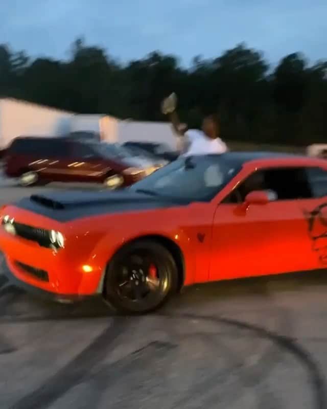 ファンクマスター・フレックスのインスタグラム：「I see it! @toosii2x car game mean! He in that DEMON (Not the Hellcat) Pow! Clean! @arnoldltaylor I see exactly what this is!!!!! All up my alley!!! Supercharger whining all distorted!!! Mean!!!」