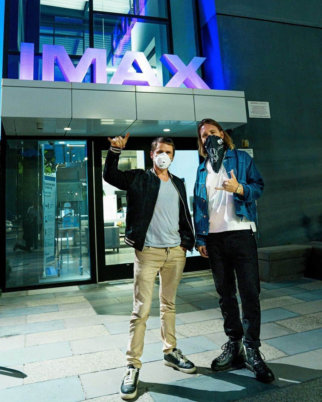 MUSEさんのインスタグラム写真 - (MUSEInstagram)「The Simulation Theory Film is in @imax theatres today! Find screening information and get tickets at imax.com/muse #SimulationTheoryFilm」8月18日 2時04分 - muse