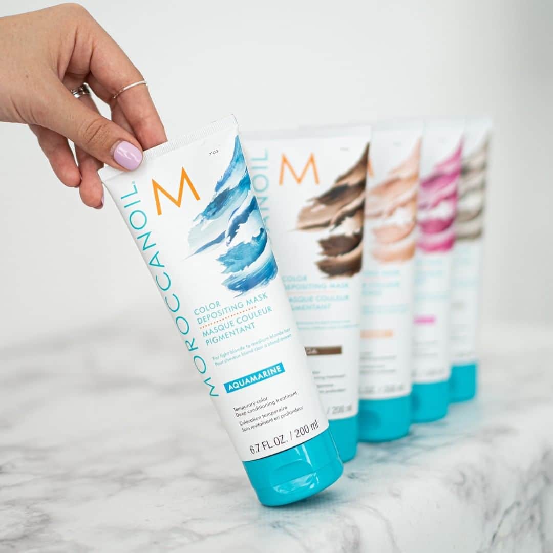 Moroccanoilさんのインスタグラム写真 - (MoroccanoilInstagram)「When the shade fades out all on its own, you don’t have to commit to just one. 🌈 Try Color Depositing Masks to nourish dry strands and test drive a temporary new hue.」8月18日 2時15分 - moroccanoil