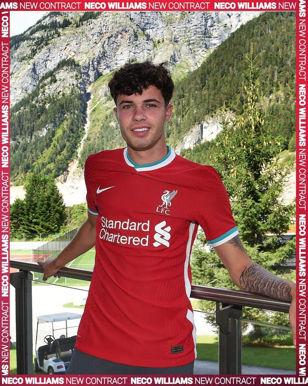 リヴァプールFCさんのインスタグラム写真 - (リヴァプールFCInstagram)「Perfect backdrop for a new contract shoot 😍📸🏔 #LFC #LiverpoolFC #Liverpool #LFCPreSeason #Austria」8月18日 2時40分 - liverpoolfc