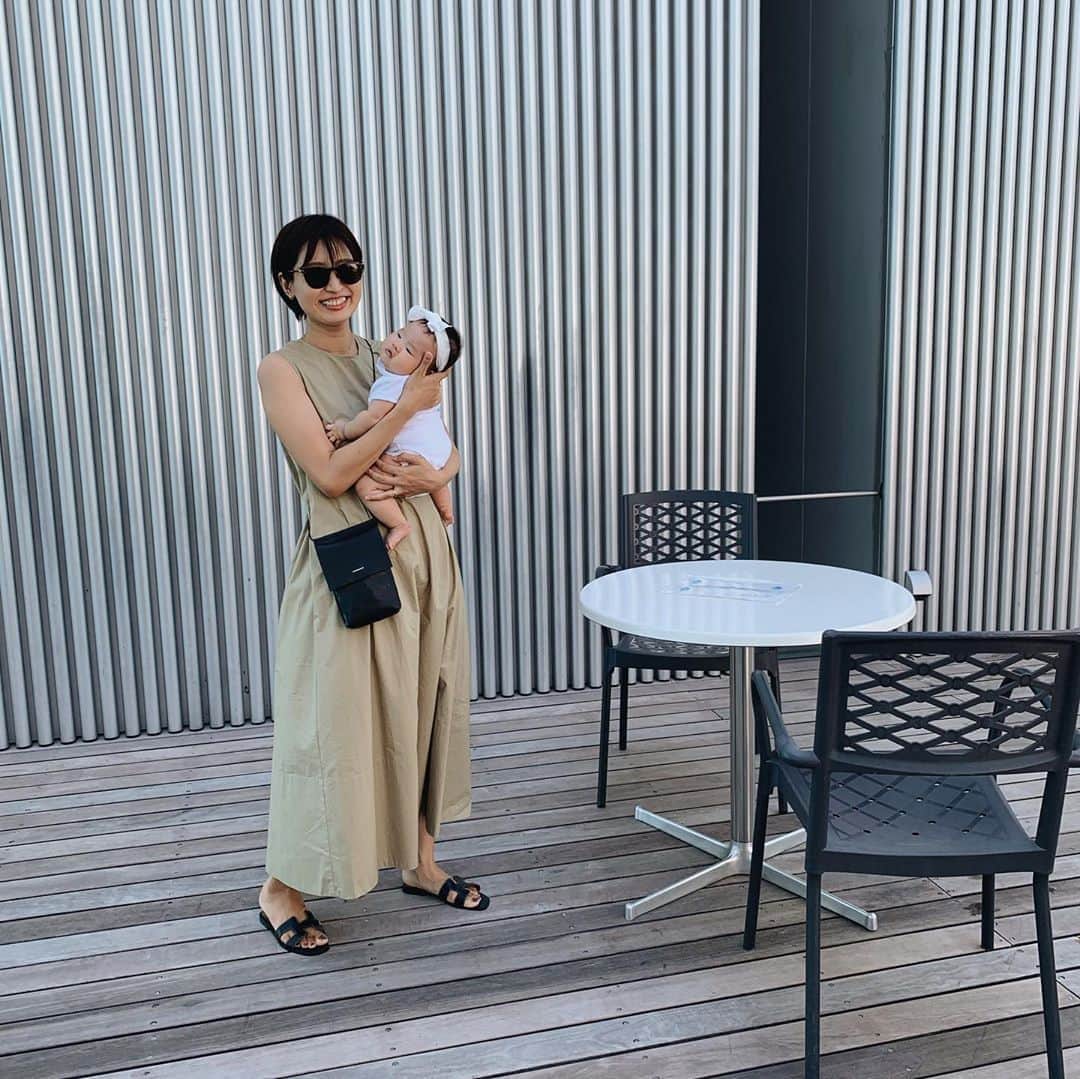 Hiromi Ｍaedaさんのインスタグラム写真 - (Hiromi ＭaedaInstagram)「近場でちょっと気分転換できた日♡ ・ 暑いから室内遊びが増える👶🏻👦🏻 ・ ・ ・ #normbyhiron#seadsmara#hermes」8月17日 17時55分 - hiron953