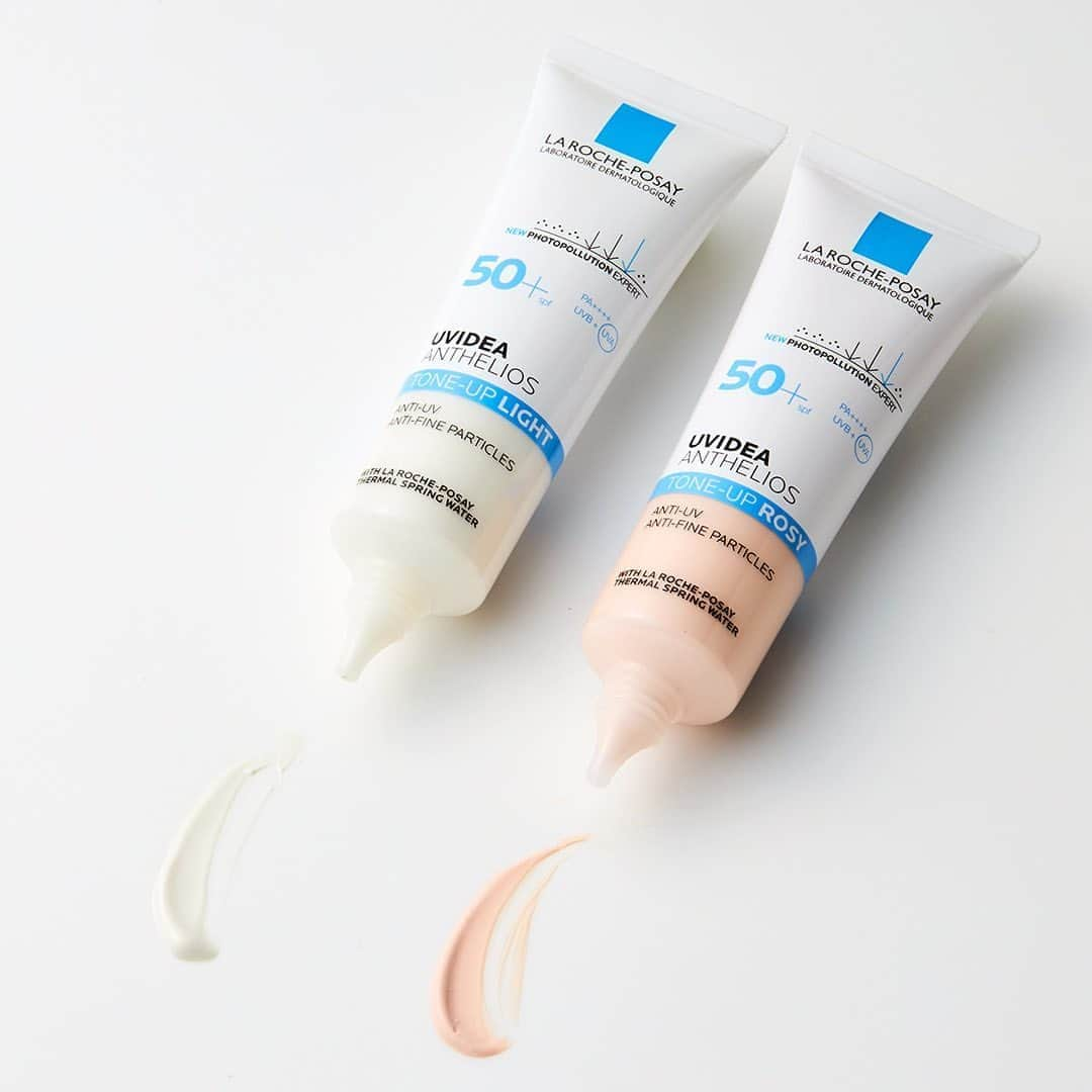 LA ROCHE-POSAY JAPAN ラロッシュポゼさんのインスタグラム写真 - (LA ROCHE-POSAY JAPAN ラロッシュポゼInstagram)「＼便利アイテムのトーンアップUV ／  . 大人気の#トーンアップUV が、遂にシリーズ累計出荷本数が150万本を突破いたしました！トーンアップ UVは、「日焼け止め」と「化粧下地」が1つになった便利アイテム✨SPF50+・PA++++でしみ、しわ、たるみの原因となるロングUVAを防ぎます。また、気になる肌悩みを自然にカバーし、ツヤ感を演出します。 . パッと明るいトーンアップ肌がお好みなら、ホワイトの #トーンアップUV、透明感と血色感をプラスしたいときには #ピンクのトーンアップUV がオススメです。 . 皆さんはどちらのトーンアップUVどちらを使われていますか？是非コメント欄で教えてください🌿 . 今ならUV製品全品送料無料です✨ この機会に是非お試しくださいね。 .  UV イデア XL プロテクショントーンアップ ローズ 30mL 3,740円(税込）  UVイデア XL プロテクショントーンアップ 30mL 3,740円 (税込) . #ラロッシュポゼ #larocheposay #ピンクのトーンアップUV #UVイデアXLプロテクショントーンアップ #uvイデアxlプロテクショントーンアップローズ #トーンアップUV派 #夏新作 #新発売 #新製品 #乾燥肌 #敏感肌 #敏感肌対策 #スキンケア #低刺激 #敏感肌コスメ #置き画 #透明感 #化粧下地 #シミ対策 #紫外線対策 #コスメマニア #コスメ購入品 #おすすめコスメ #ツヤ肌メイク #ツヤ肌 #コスメレビュー #スキンケアマニア #夏メイク」8月17日 18時05分 - larocheposayjp