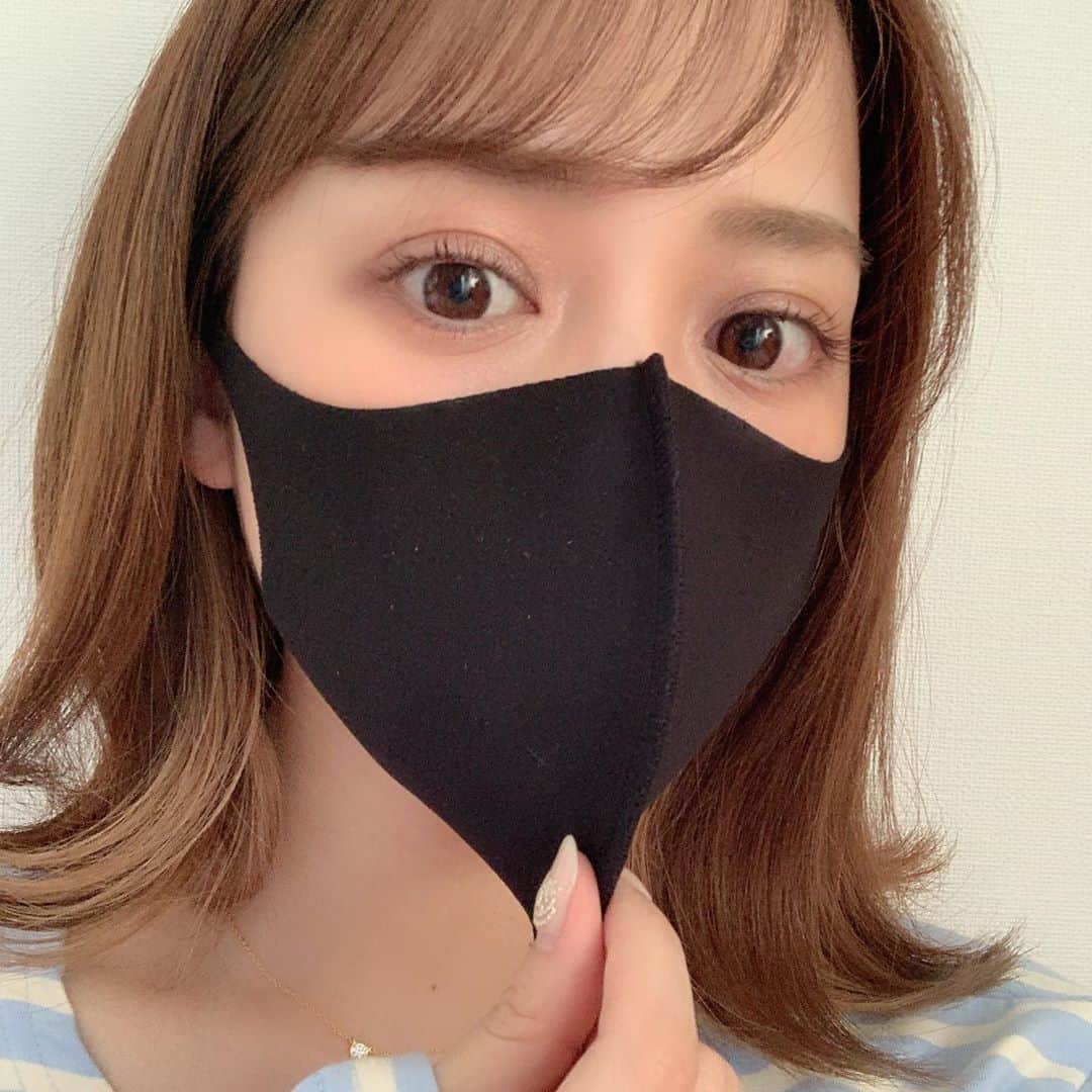 奥仲麻琴さんのインスタグラム写真 - (奥仲麻琴Instagram)「. 人生初めて黒マスクを付けました😷 @secretlabel_jp のマスクは空洞ができるからとっても息がしやすかったです。(今の時期息のしやすさ大事ですよね)😂」8月17日 18時19分 - okunaka_makoto