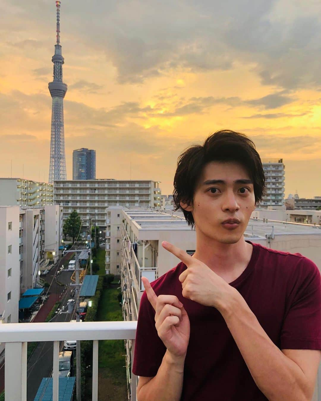 平田雄也さんのインスタグラム写真 - (平田雄也Instagram)「東京、スカイ、ツリー🤞 いい夕暮れ🌇  #東京スカイツリー　#夕暮れ　#撮影　#終わり」8月17日 18時40分 - yuyastagram620