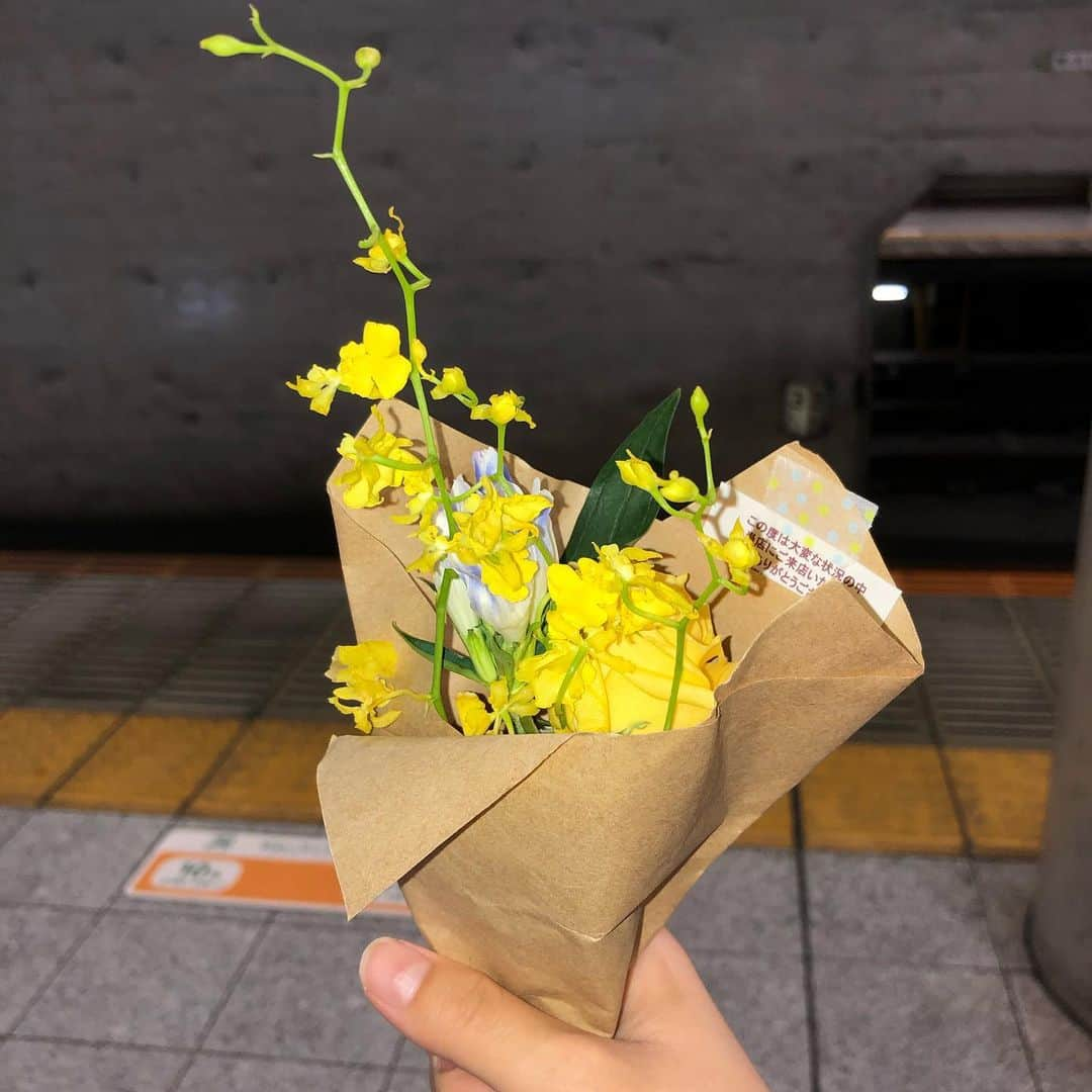 小泉ひなたのインスタグラム：「お花買ったよ💐」