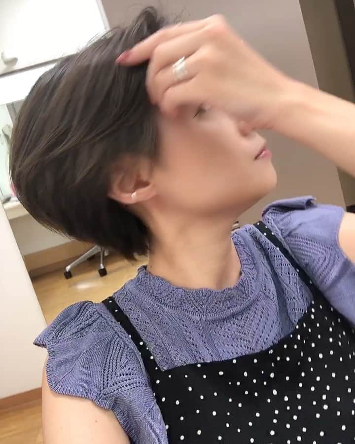 のインスタグラム：「働いてると あっという間に毎日が過ぎていく。 明日はこれだ、次はこれだ、と 目先のことで頭がいっぱいな日々は、 とても幸せだったりする。  でも結局私は ずーっとずーっと先のことを思い描く時間が 1番好きなんだナ🤷‍♀️笑  今週も懸命に生きて行こう、皆と一緒に！ #tbs」